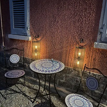 بيت للعطل Inas Garden Elias لينّو