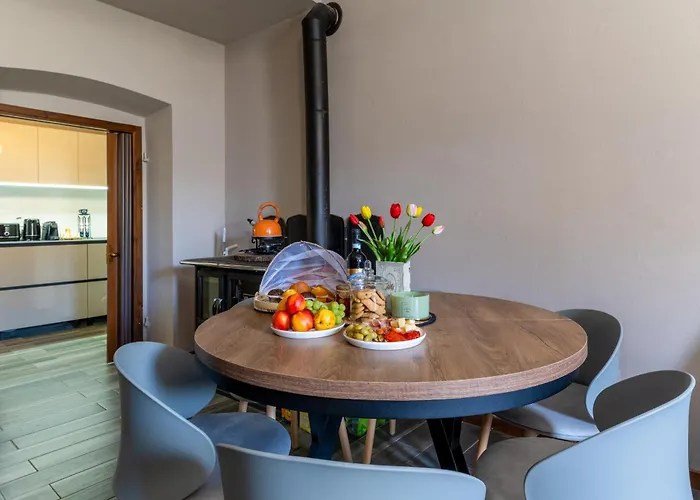 Casa vacanze Inas Garden Elias Suite,